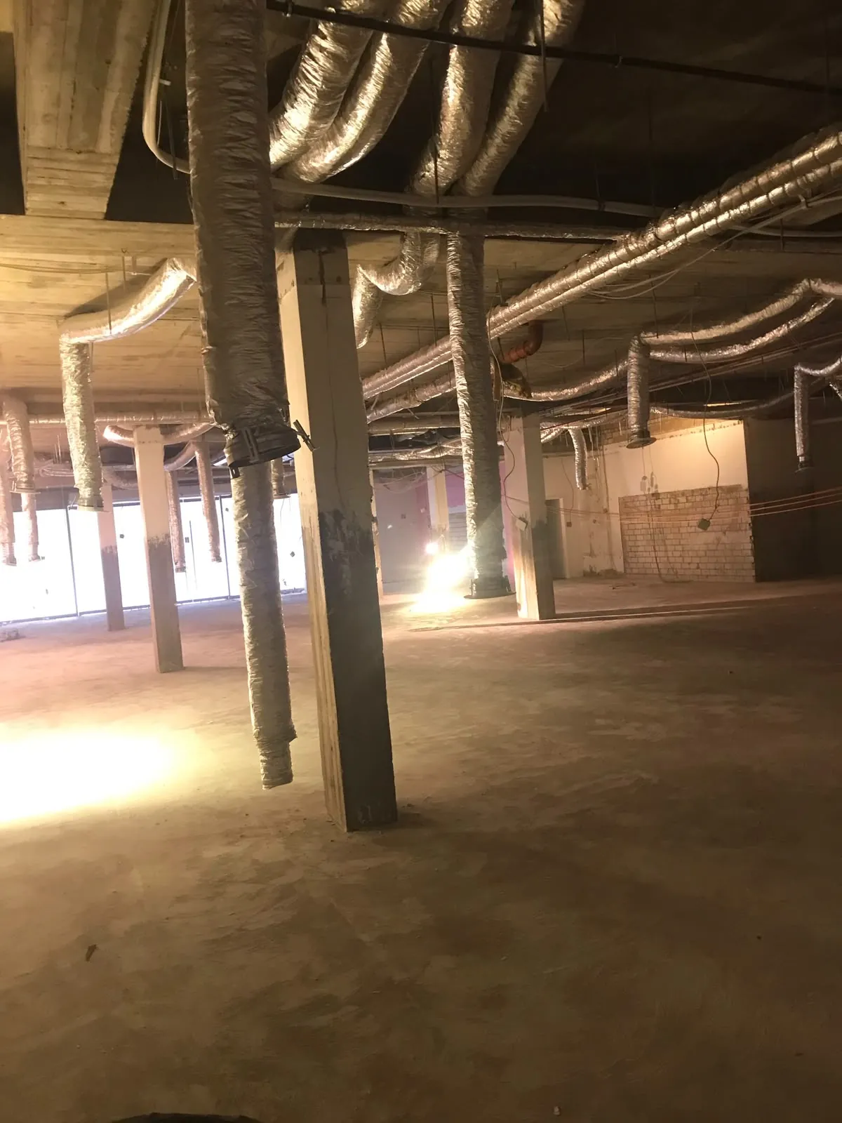 Aménagement d'un espace de vente à Créteil (94) — avant travaux
