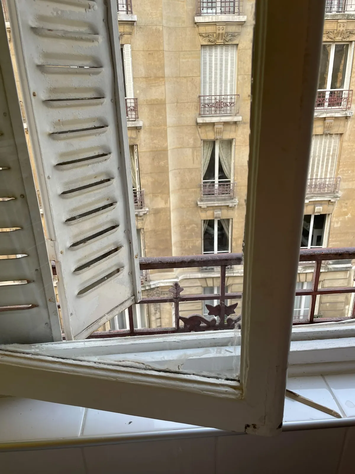 Remplacement de fenêtre à Paris 11e — avant travaux